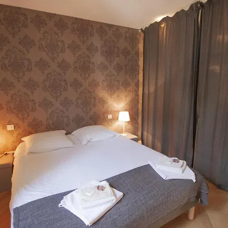 La Cour De Berthe Est Apartment Colmar Exterior photo
